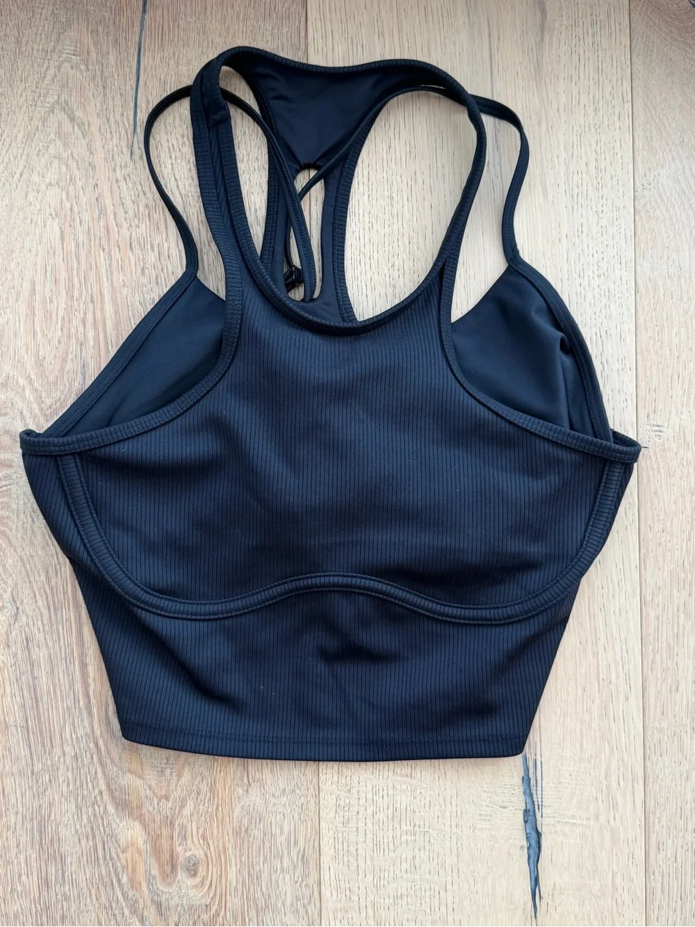 Black ALO Yoga Ribbed Double Layered Sports Bra - Picture 1 of 2